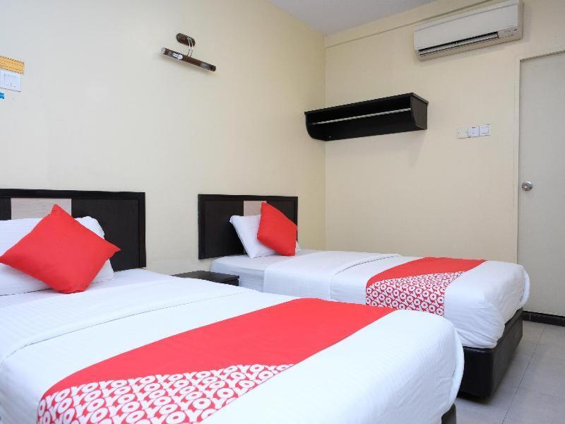 The Fern Lodge Hotel Skudai Room photo